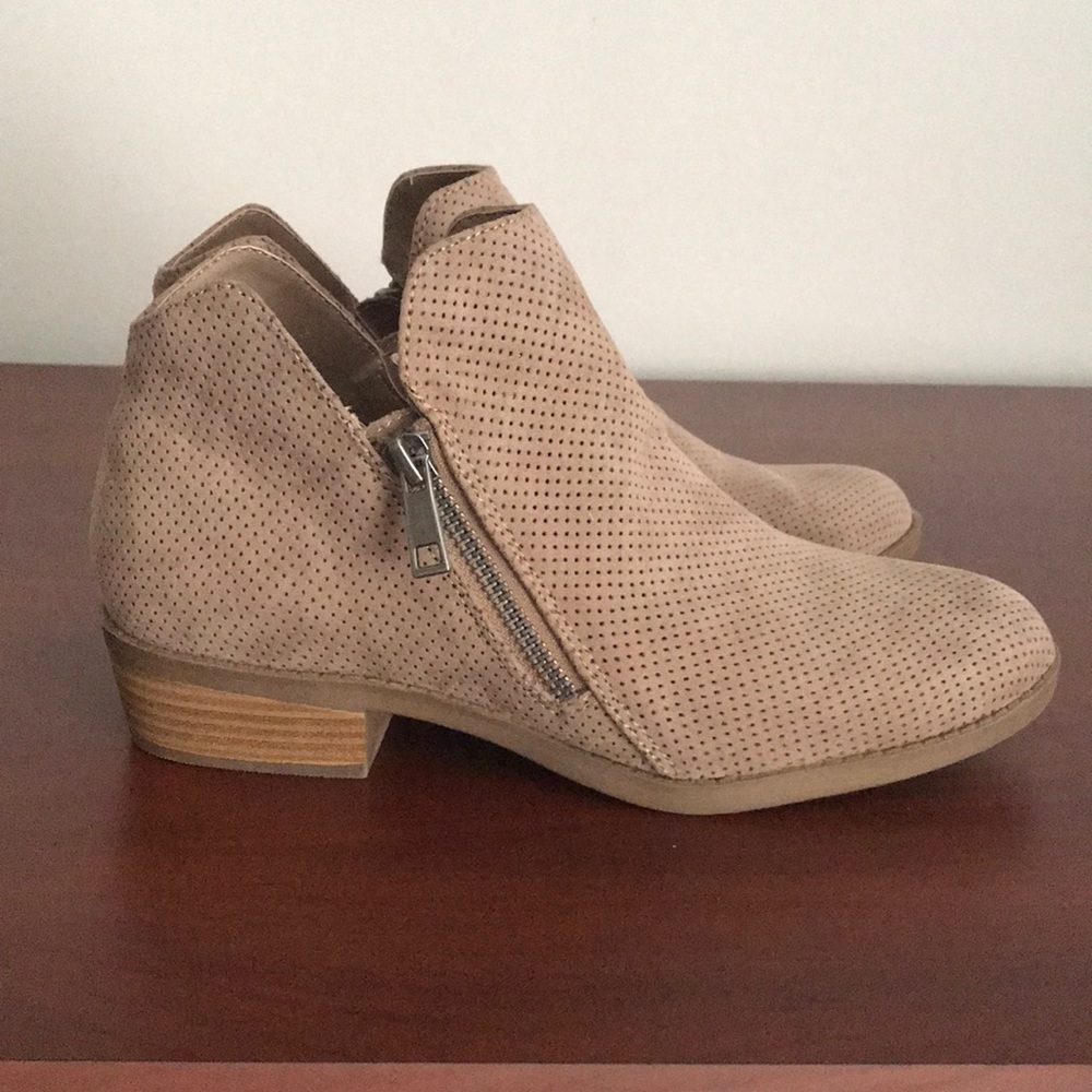 Beige perforated booties